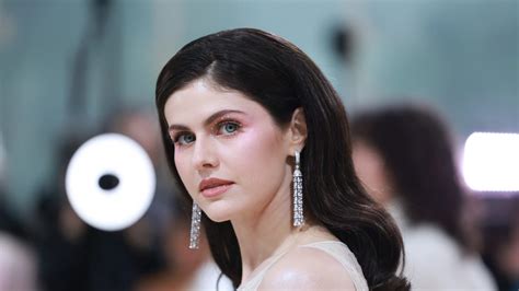 nude pics of alexandra daddario|Alexandra Daddario Nude Pics and Topless Sex Scenes。